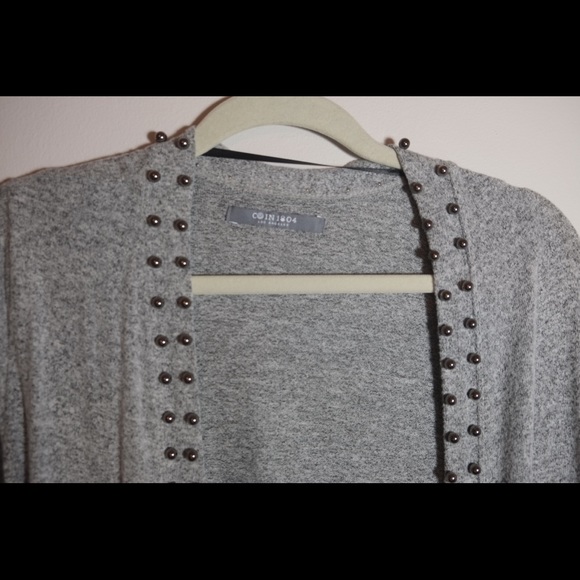 Coin 1804 barely worn super soft cardigan - Picture 2 of 3